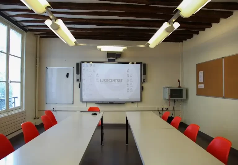 Bayswater College Paris 3 1 768x534