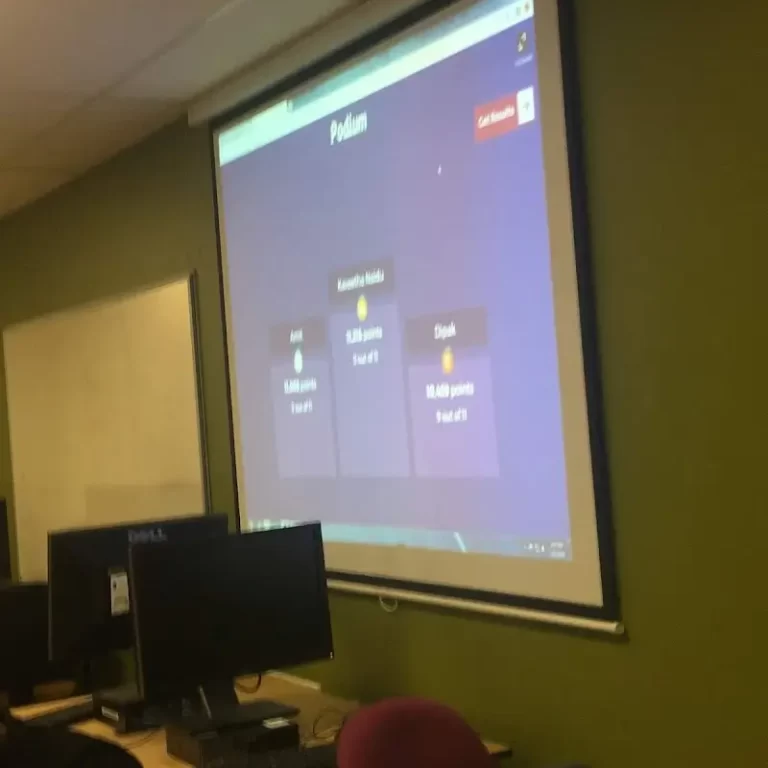 Charles Sturt University Brisbane 2 1 768x768