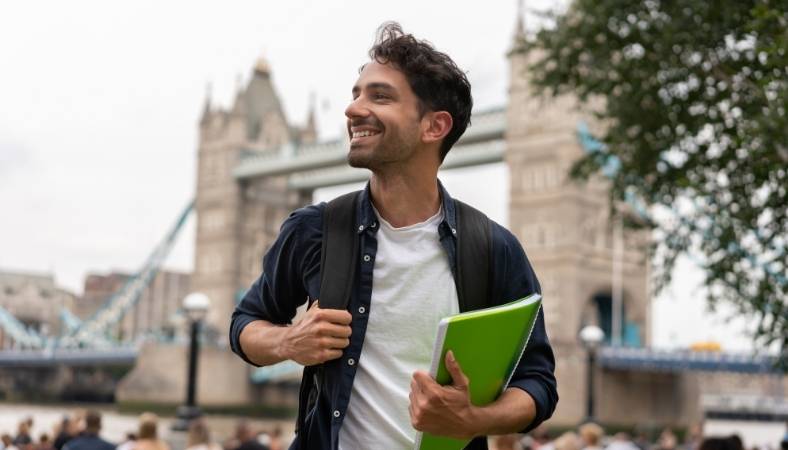 Cómo conseguir becas para estudiar en Inglaterra y tener la beca adecuada