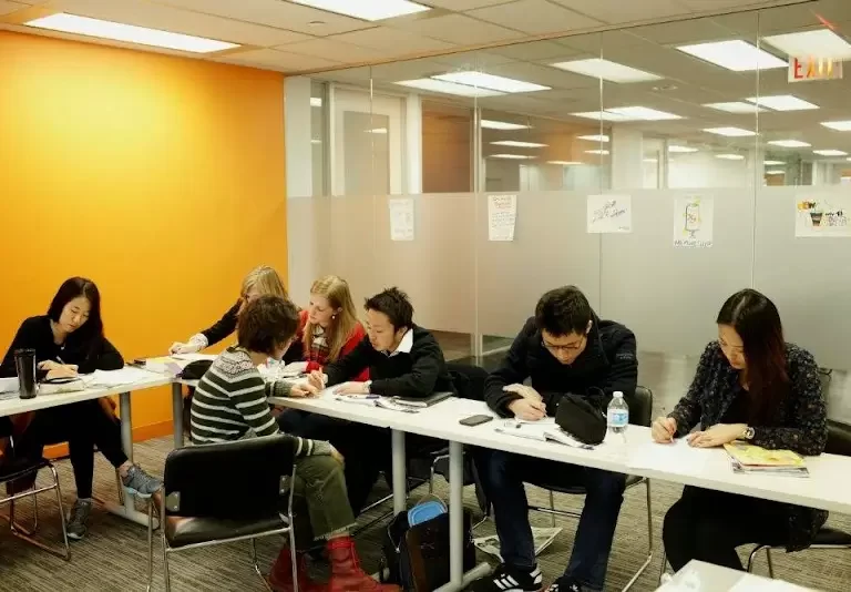 EC English Schools Toronto 2 1 768x534