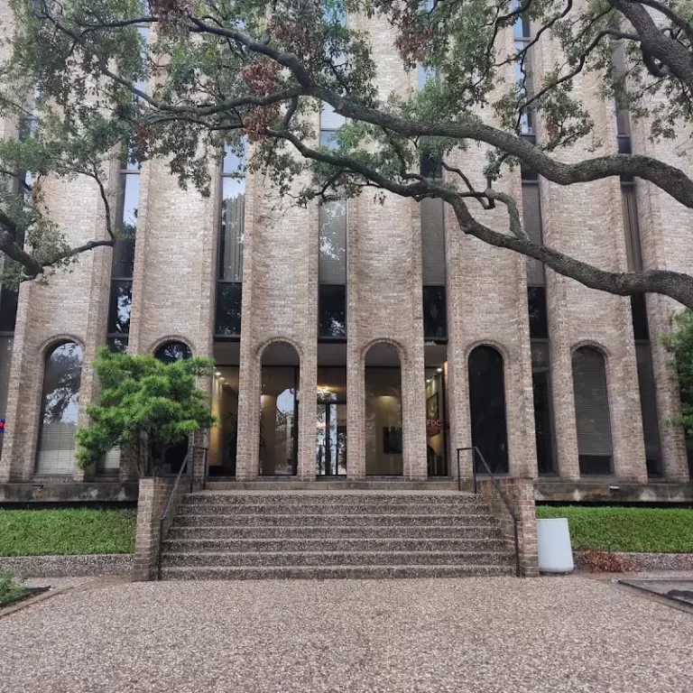 ELS USA Houston 1 1 768x768