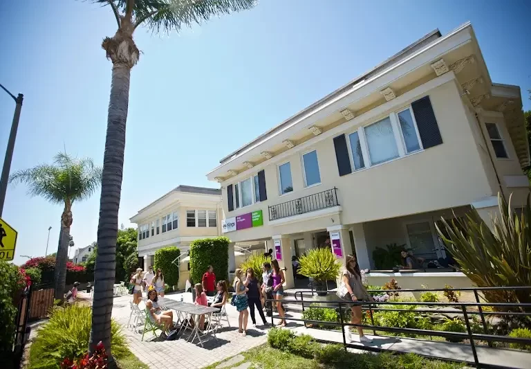 Kings Education Los Angeles 1 1 768x533