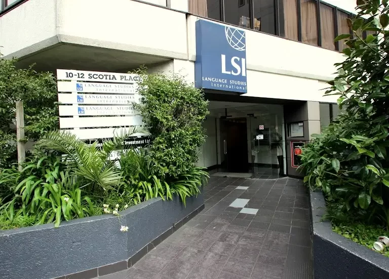 LSI English Schools Auckland 3 1 768x552
