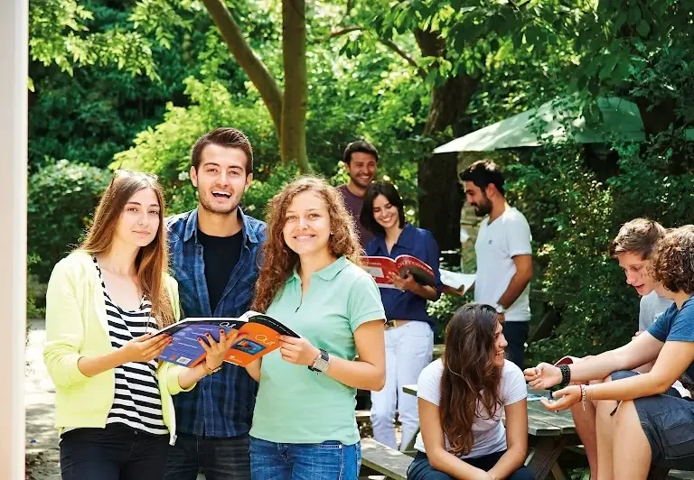 LSI English Schools Cambridge 1 1 768x532