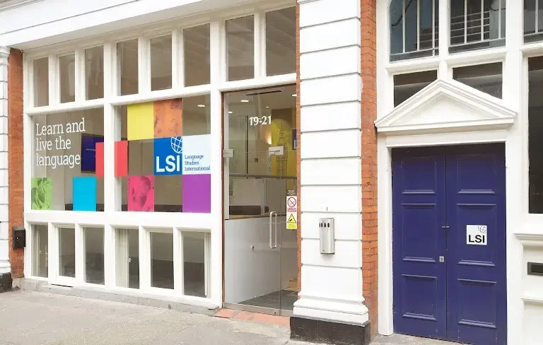 LSI English Schools London 3 1 768x488