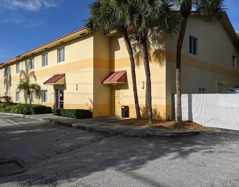 Lal Ft.lauderdale 1 1 768x600