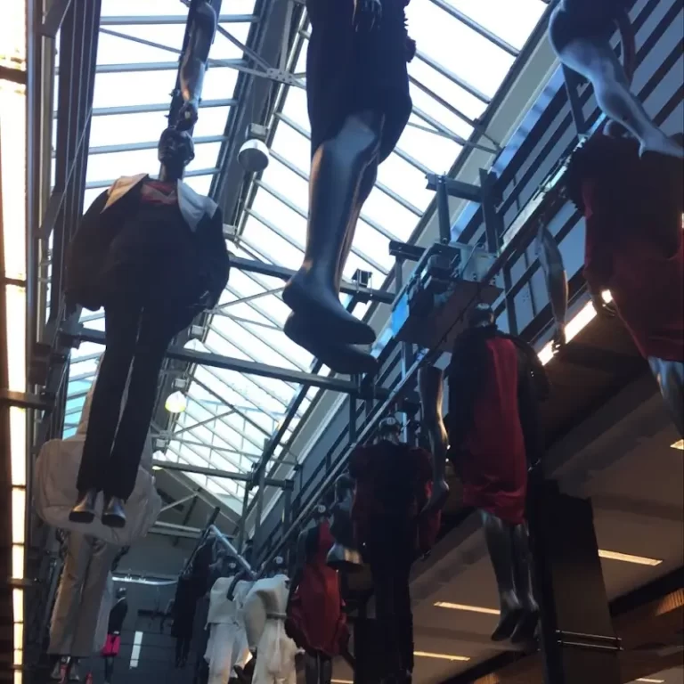 Marangoni London 3 1 768x768