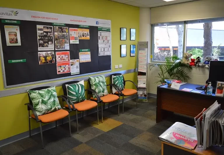 Navitas English Darwin 3 1 768x532