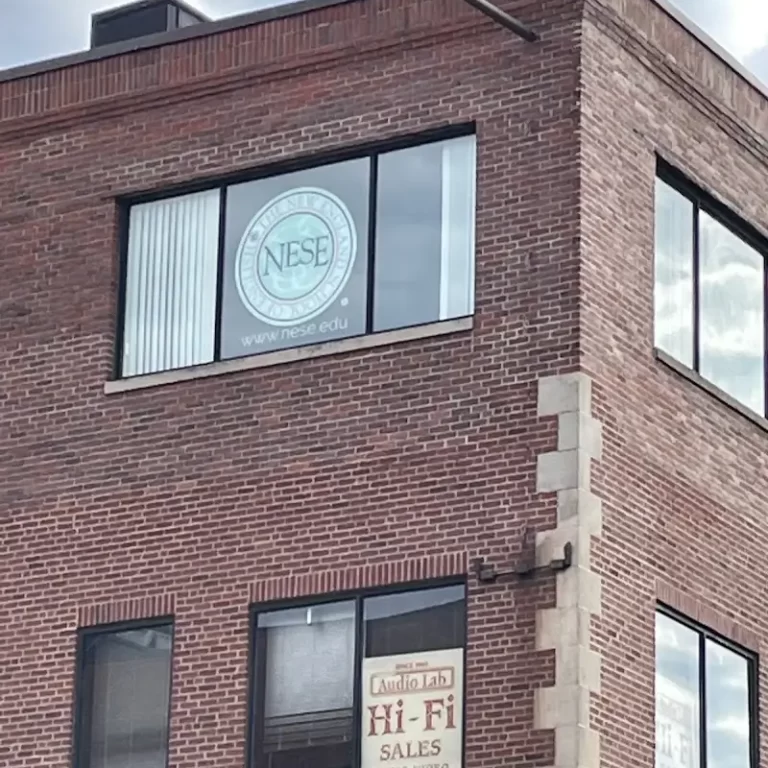 Nese New England School Of English Boston 3 1 768x768