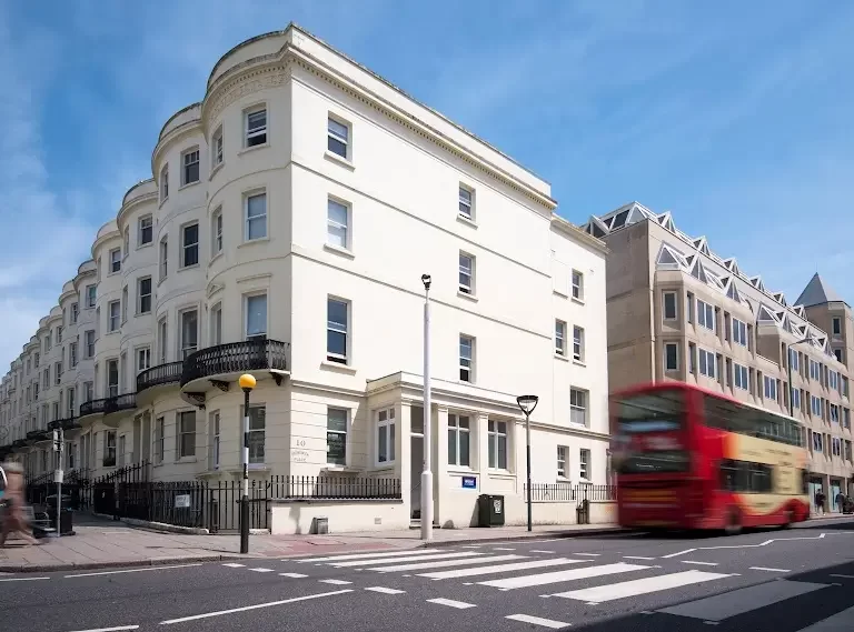 Oxford International Brighton 1 1 768x569