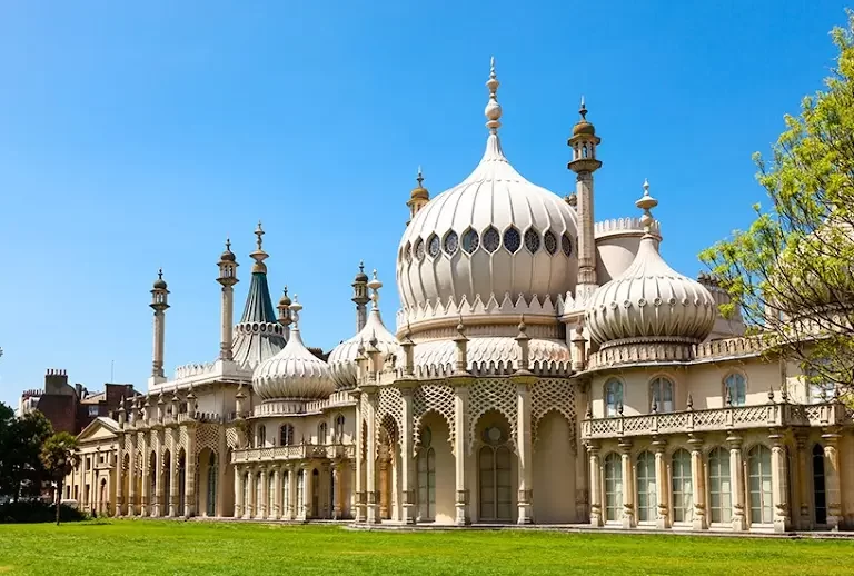 Oxford International Brighton 3 1 768x518