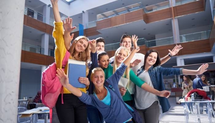 Trámites Académicos y Admisión para estudiar en España