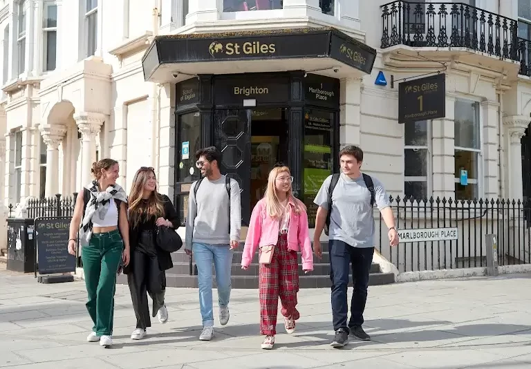 St. Giles English Schools Brighton 1 1 768x534