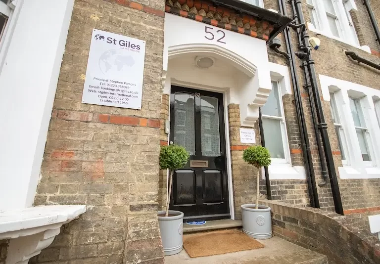 St. Giles English Schools Cambridge 1 1 768x534