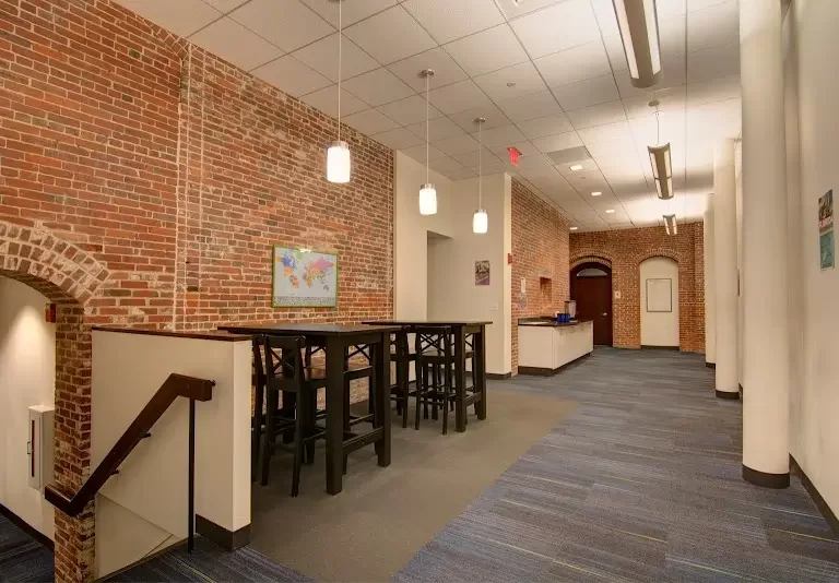 Talk English Schools Boston 2 1 768x534