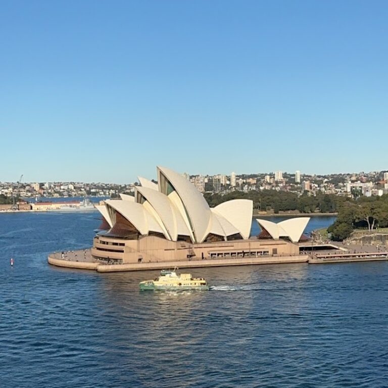 Lexis English Sydney 3 768x768