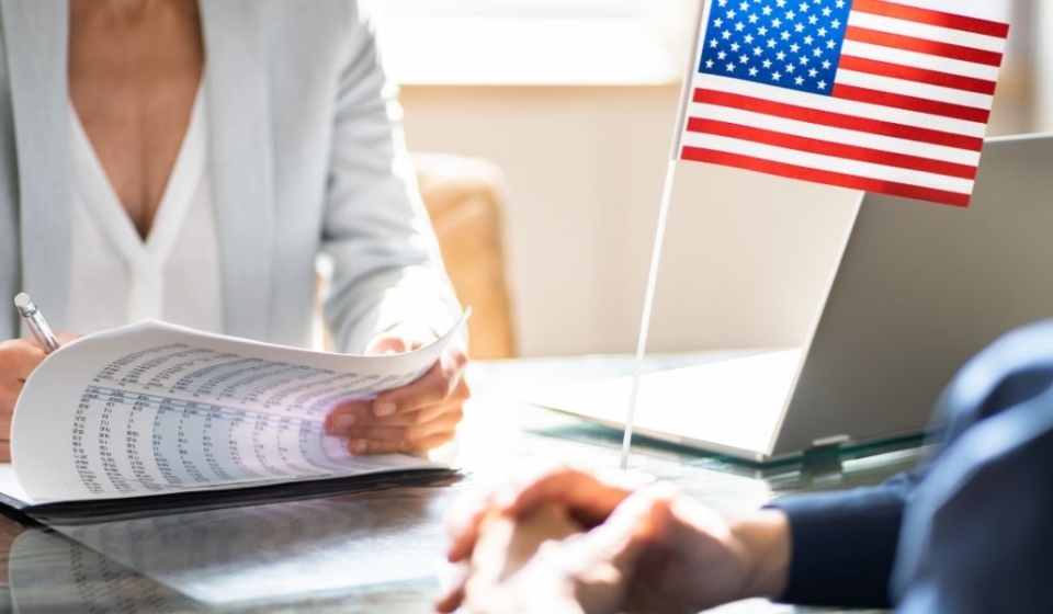 Estados Unidos suspende entrevistas para visas de estudiantes