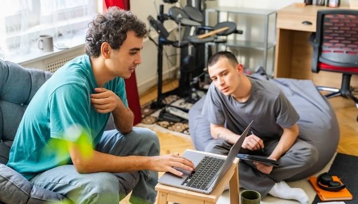 En la crisis del alquiler compartir renta con otros estudiantes es cada vez más costoso