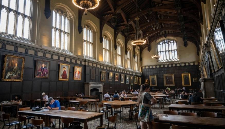 Harvard en la mira: tensiones con las universidades y requisitos para visa en Estados Unidos